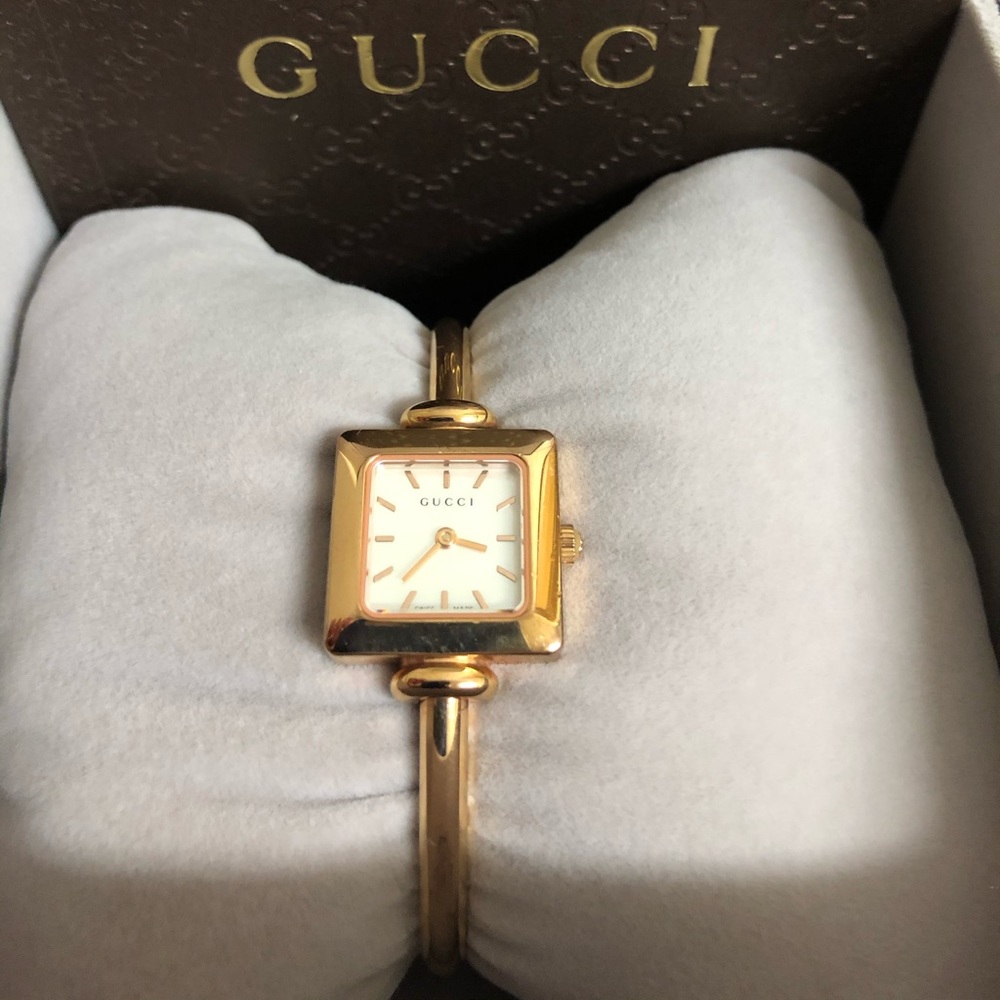 Gucci Watch - Picture 2 of 16